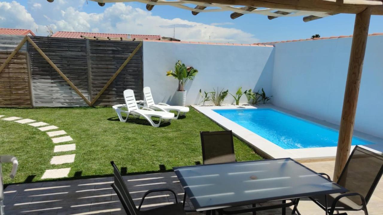 Alojamientos Con Piscina Privada Y Cerca Del Mar, Mire Las Fotos Y Elija El Suyo, Le Esperamos Chiclana de la Frontera Exterior foto